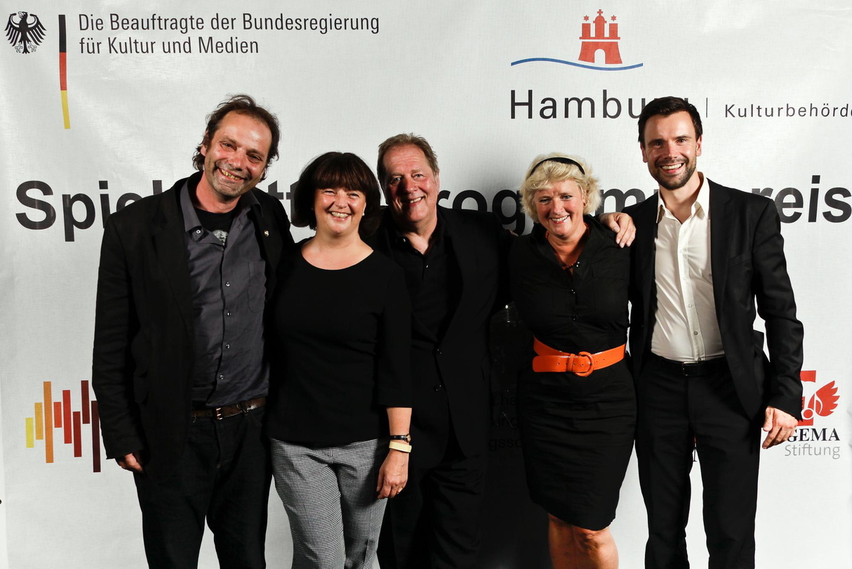Sie verliehen 2014 den Spielstättenprogrammpreis in Hamburg (von links): Karsten Schölermann, Ina Keßler, Dieter Gorny, Monika Grütters und Felix Falk