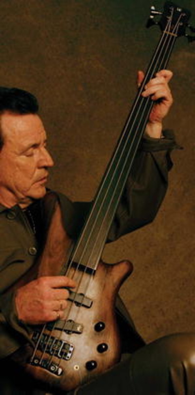Spielte mit Bigband-Begleitung: Jack Bruce