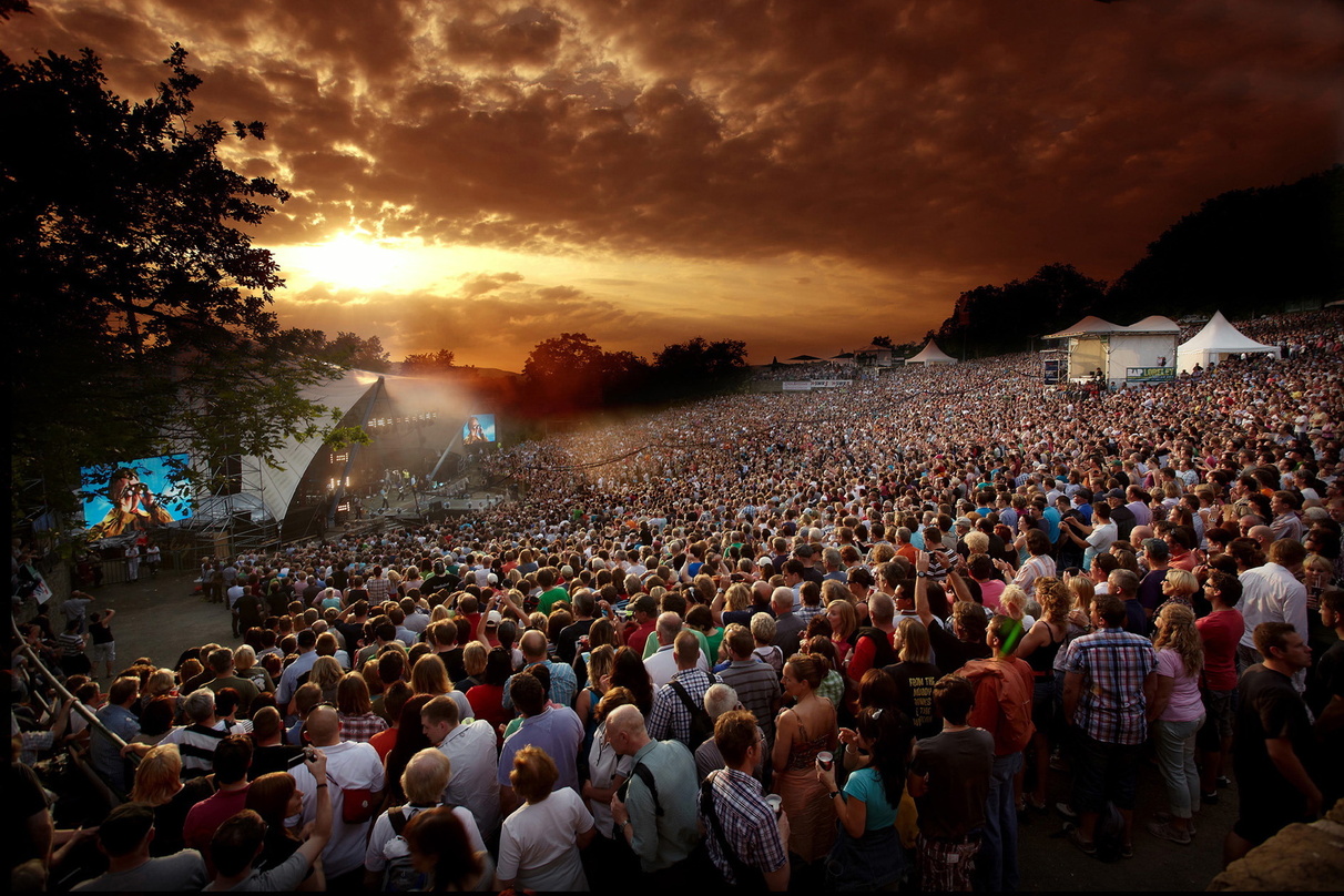 Statt HiRock findet hier 2014 erstmals die Classic Rocknacht statt: die Open-Air-Bühne auf der Loreley