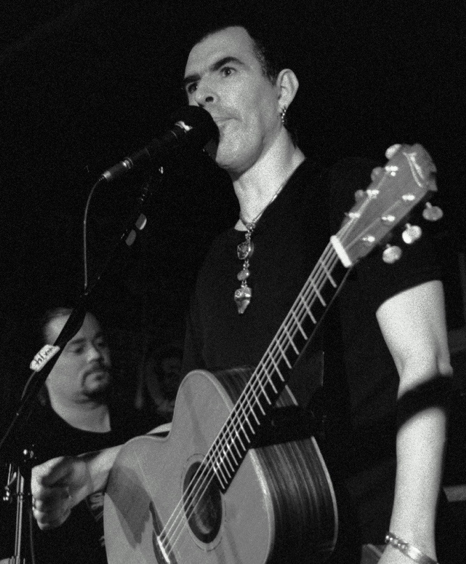 Im Januar wieder mit Red Sky Coven unterwegs: Justin Sullivan