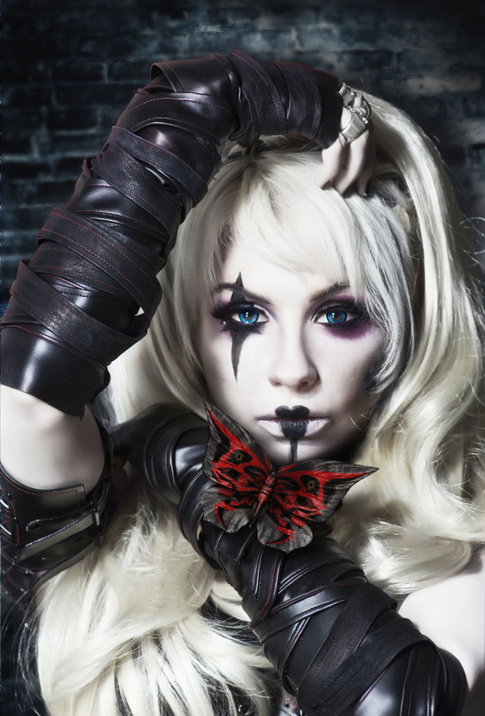 Bindet sich an RepoRecords: Emily Lazar von September Mourning