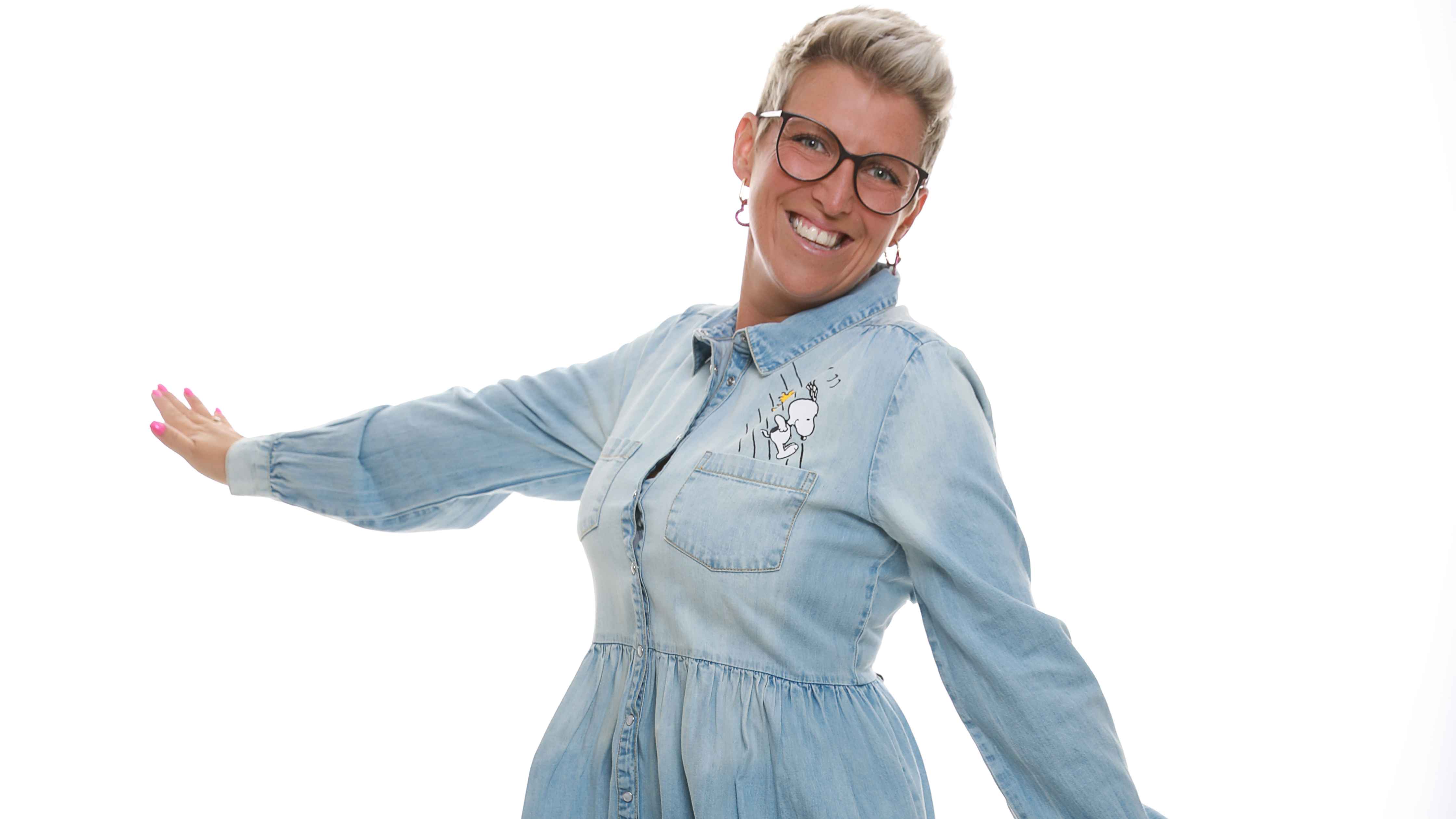 f709ac4d 0225 49ba 9886 e6f608c77fc2 Hat ihren Vertrag mit dem Kinderlabel Karussell verlängert: Isa Glücklich.