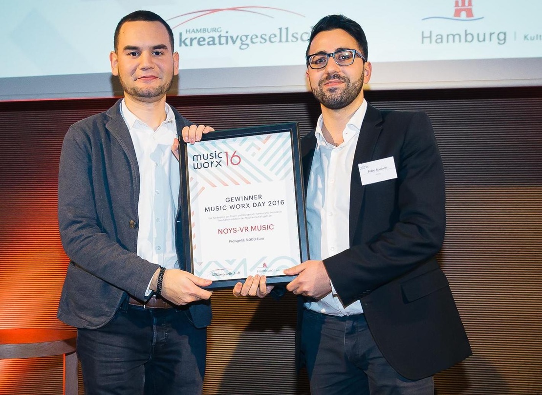 Freuten sich über den Förderpreis: Fatih Inan (links) und Fabio Buccheri von Noys