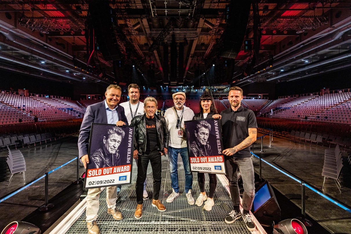 Bei der Verleihung (von links): Michael Kynast (Messe Erfurt), Fabian Schulte-Terboven (Roland Temme), Peter Maffay, Rüdiger Sachse, Johanna Bratke (beide känguruh production konzertagentu...