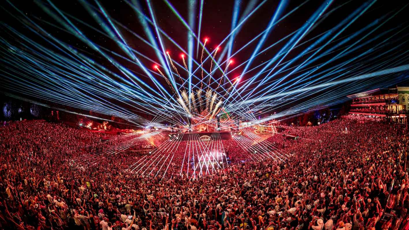 f9009358 66a7 4a8b 857e 63bfba0a94bc War live bei TikTok zu sehen: das Tomorrowland Festival.