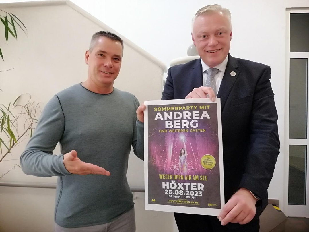 Neue Partner: Frank Scherk (links, Upcoming Events) und Daniel Hartmann (Bürgermeister Höxter)