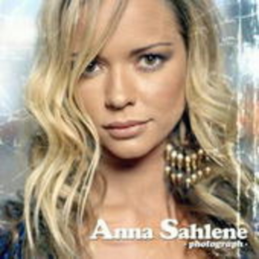 Anna Sahlene – Photograph