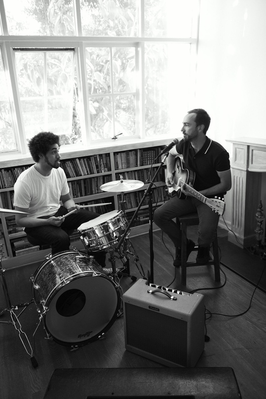 Demnächst live zu bestaunen: die Broken Bells Danger Mouse (l.) und James Mercer