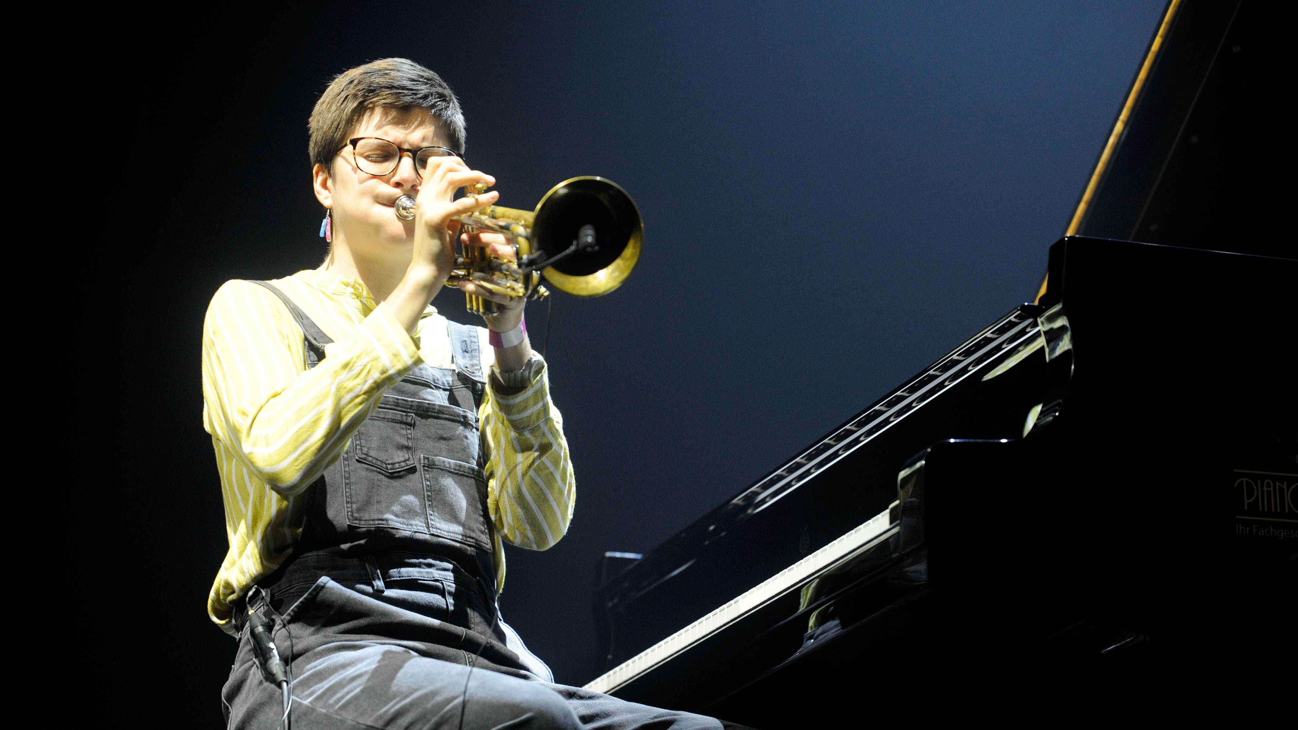 Spielte in Burghausen: die englische Jazz-Trompeterin Laura Jurd.