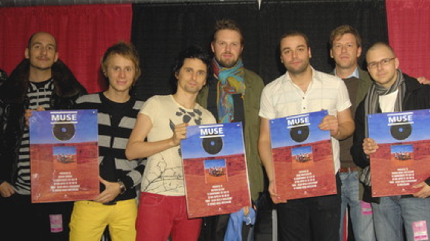 Feiern Verkaufserfolge: Muse und Warner