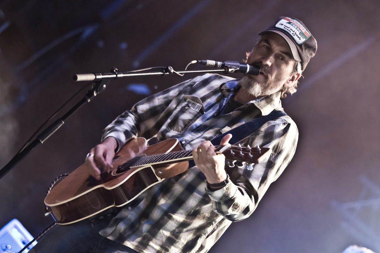 Begeisterte mit Giant Giant Sand das Linzfest-Publikum: Howe Gelb