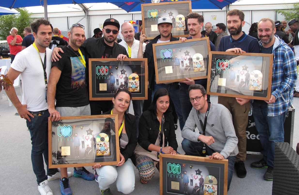 Feierten Gold: C2C, Universal Music Switzerland und Partner