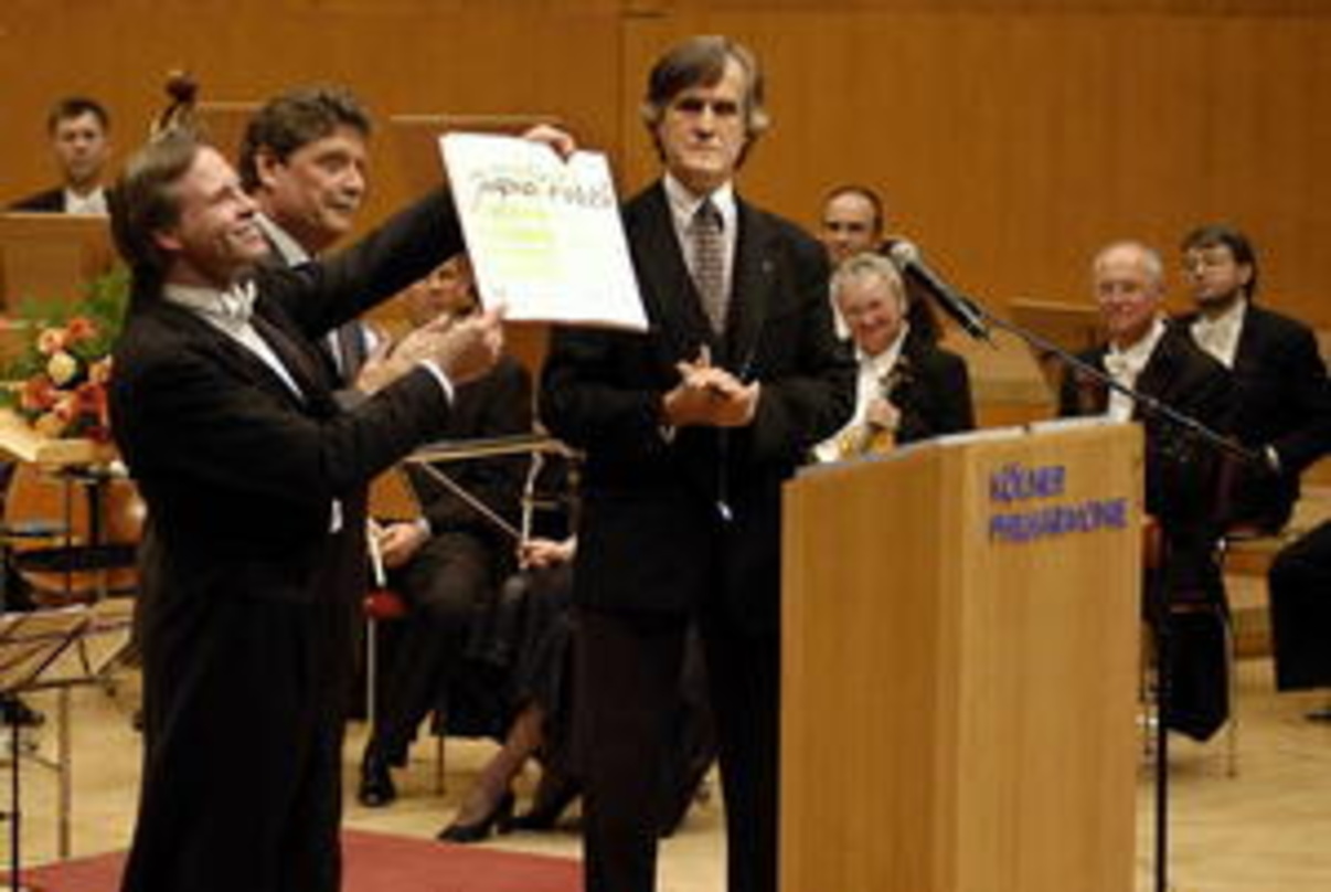 Ehrung für das beste Konzertprogramm (v.l.n.r.): Stenz, Schramma und Hanser-Strecker