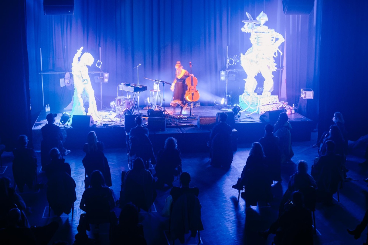 Teil eines Pilotprojekts: Bison Rouge live im Säälchen in Berlin