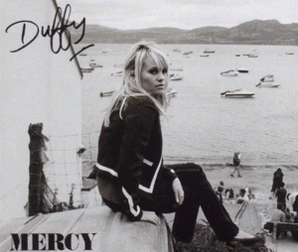 Jetzt auch in Deutschland Nummer eins: Duffys Hitsingle "Mercy"