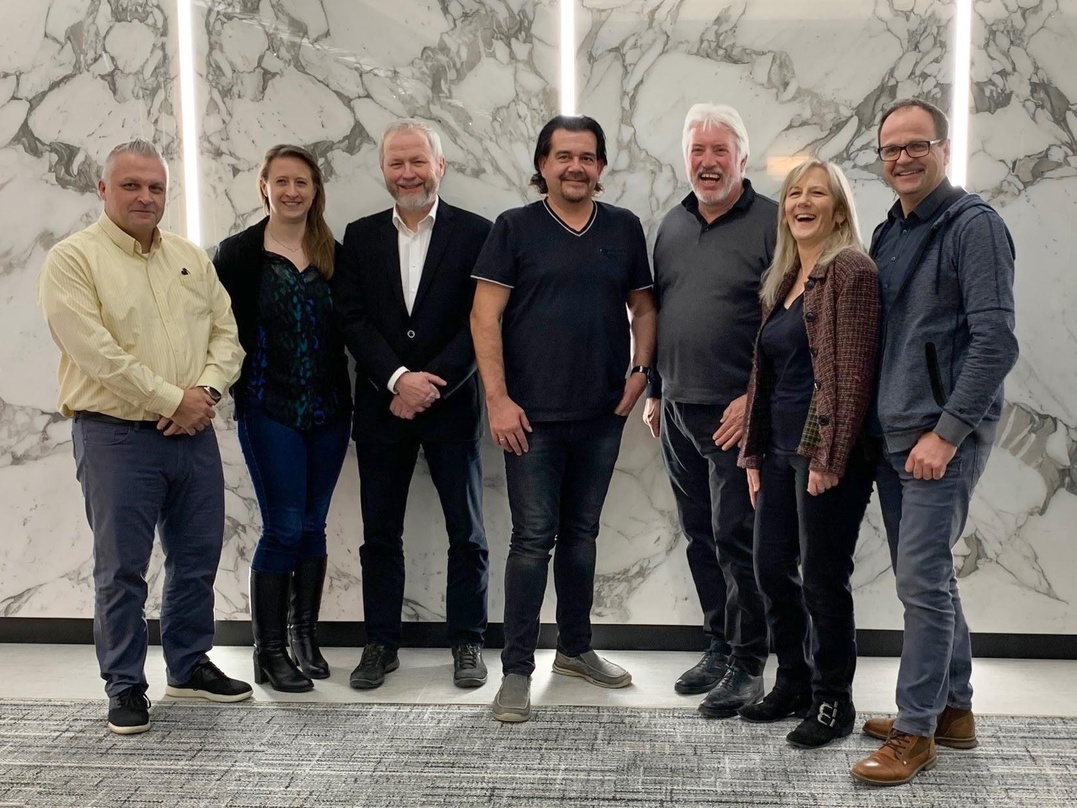 Beim Gründungstreffen in New York (von links): Kurt Van Scoy, Nike Koch, Leif Johannsen, Günter Loibl, Thomas Neuroth, Mickie Steier & Michael Hosp