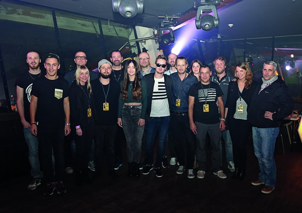 Trafen sich bei der letzten MTV Live Session 2014: die Teams von Warner Music, Neuland Concerts und Viacom sowie Robin Schulz feat. Jasmine Thompson und Tom Thaler & Basil