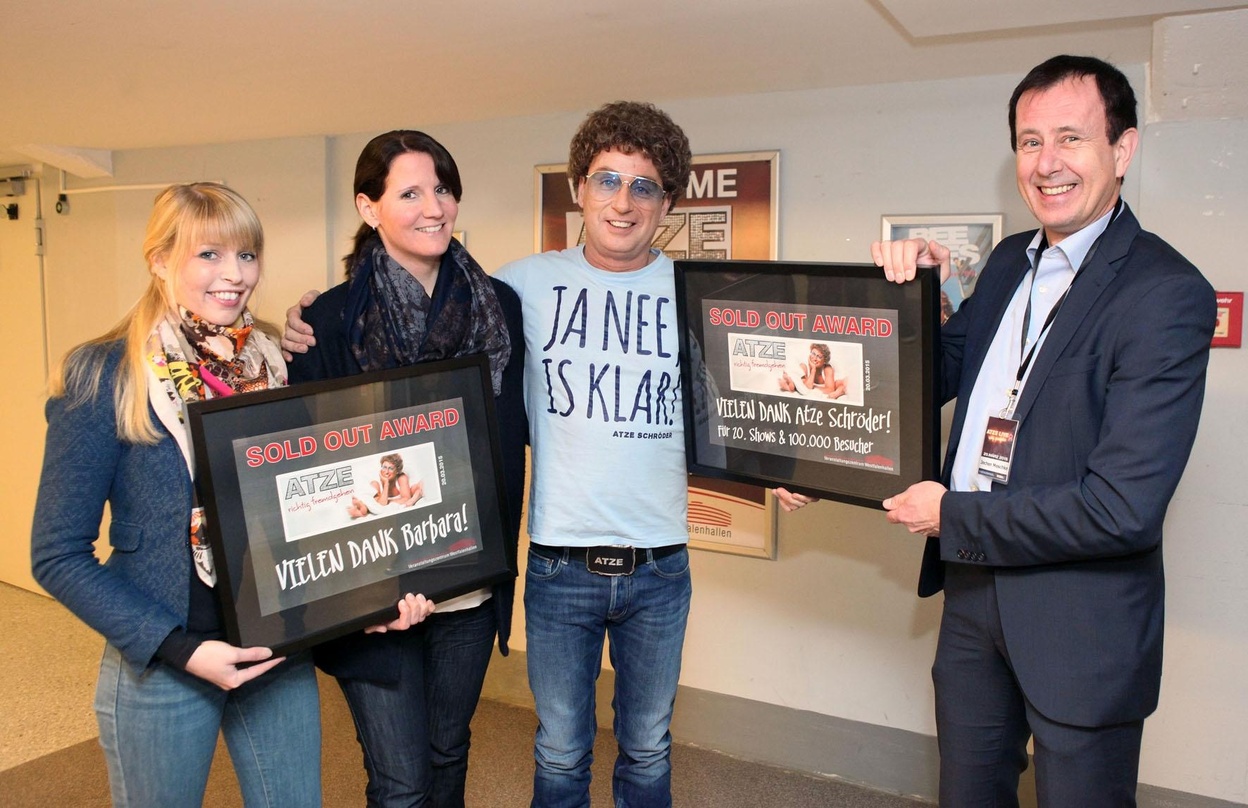 Bei der Awardübergabe trafen sich (von links): Katja Schäfer, Barbara Averbeck, Atze Schröder und Jochen Meschke