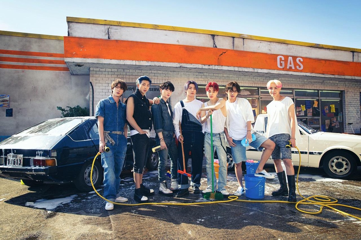 Sammelten mit dem "Permission To Dance"-Musikvideo in etwas mehr als zwei Wochen 171 Millionen Aufrufe auf der Google-Videoplattform YouTube ein: BTS