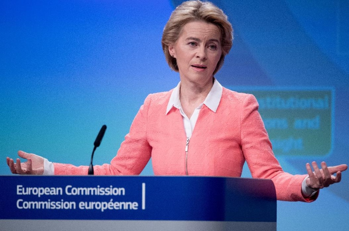 fd681e1983c58723060e0a60aaa37df18c61f4052f1489b5dee80033894920f6 Holt mit Margrethe Vestager eine Kommissarin ins Team, die bei Apple, Google, Facebook & Co. durchaus schon bekannt sein dürfte: Ursula von der Leyen