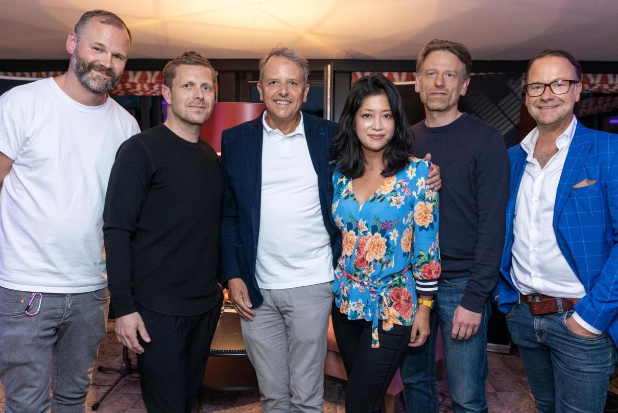 Trafen sich im Serviced-Apartments-Haus Das Freytag (von links): Hannes Erdmann (917xfm), Nils Wülker, Florian Weischer (Weischer Media), Miho Nishimoto (Warner Music), Thomas Carstensen (...