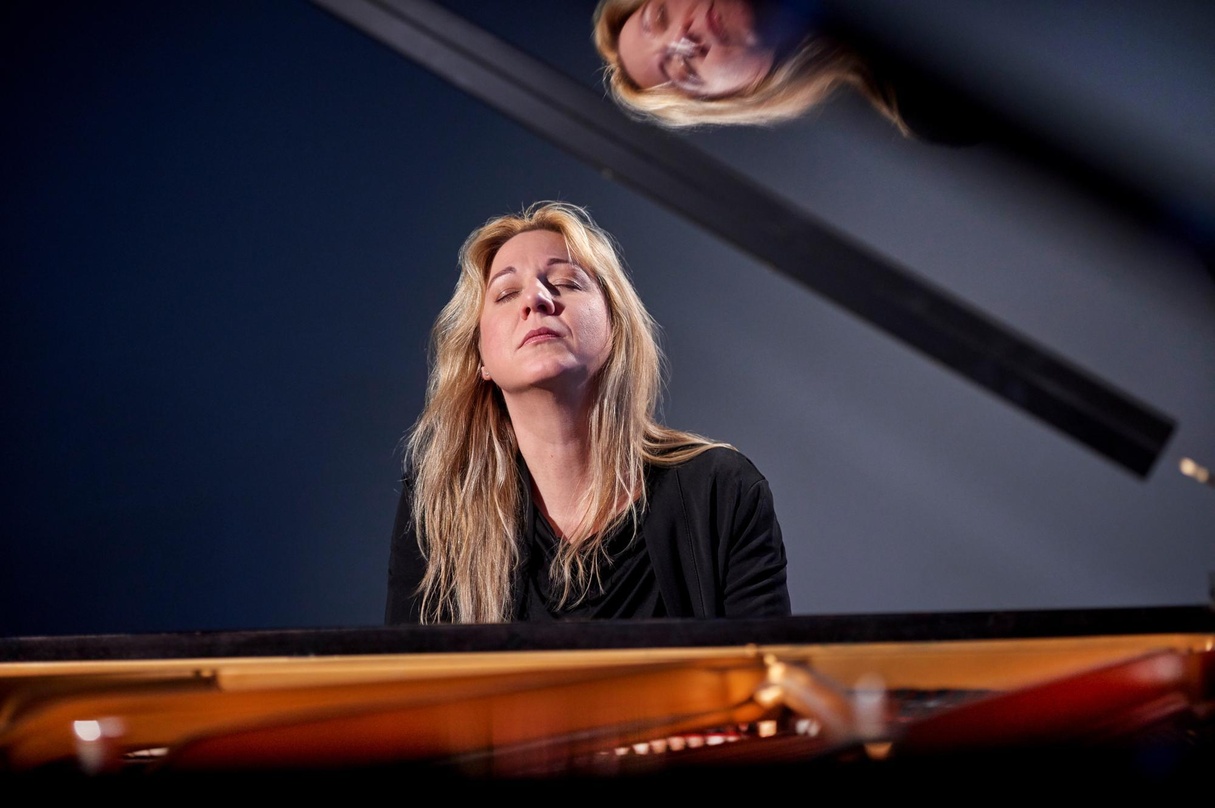 Bald mit den "Goldberg Variationen" zu Gast in der Kleinen Fleth-Philharmonie von Hasko Witte: Pianistin Ragna Schirmer
