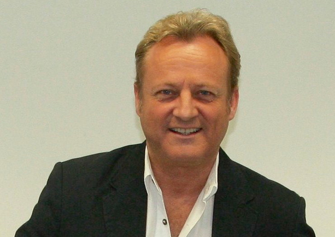 Moderiert die Jubiläumssause in Bottrop: Uwe Hübner, Chefredakteur "hitparadies"