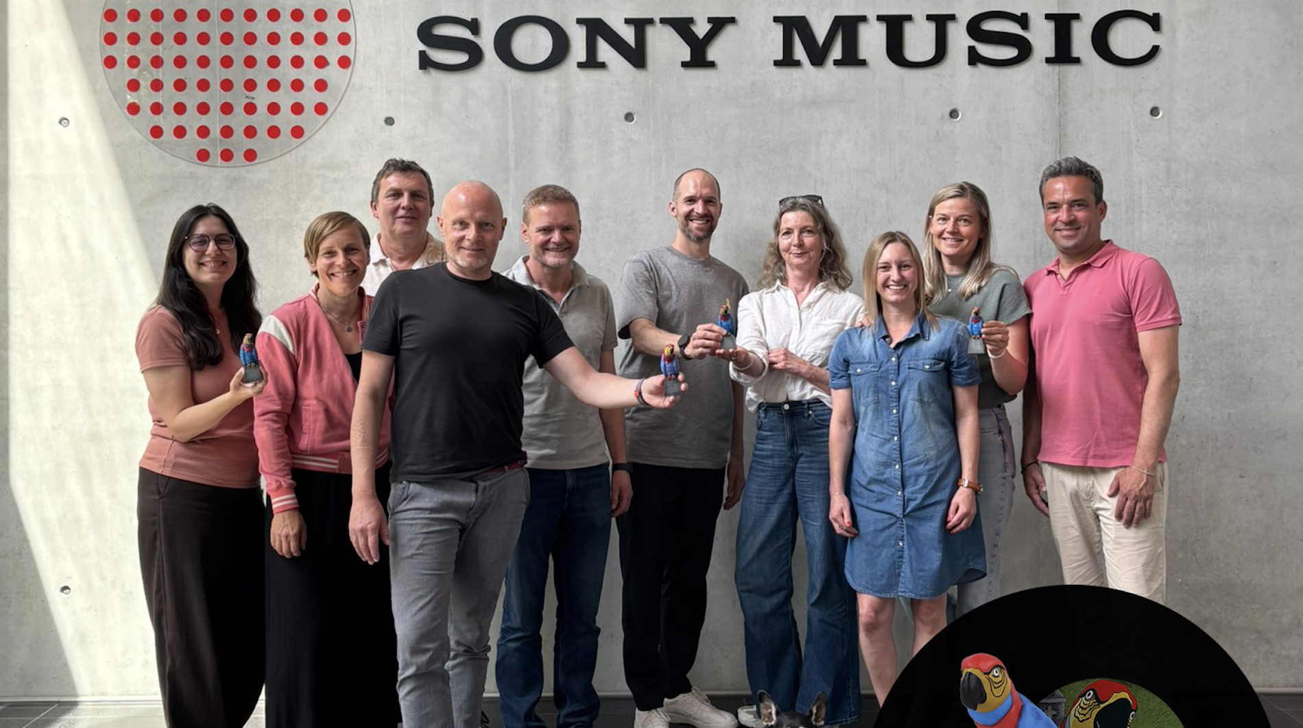 sony music family entertainment europa die drei fragezeichen der super papagei sammelfigur team sony music family entertainment europa die drei fragezeichen der super papagei sammelfigur