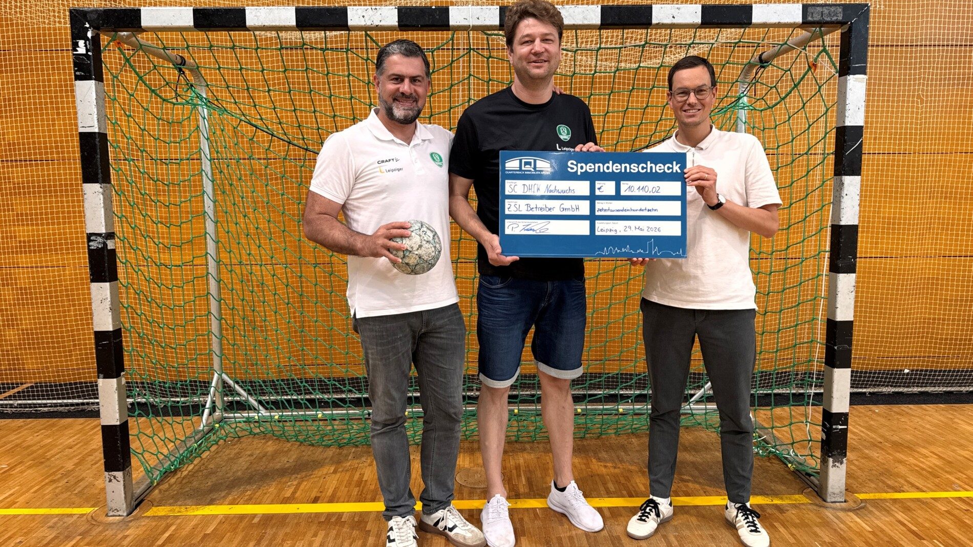Bild I PM I Spende Leipziger Handball-Nachwuchs ©ZSL GmbH