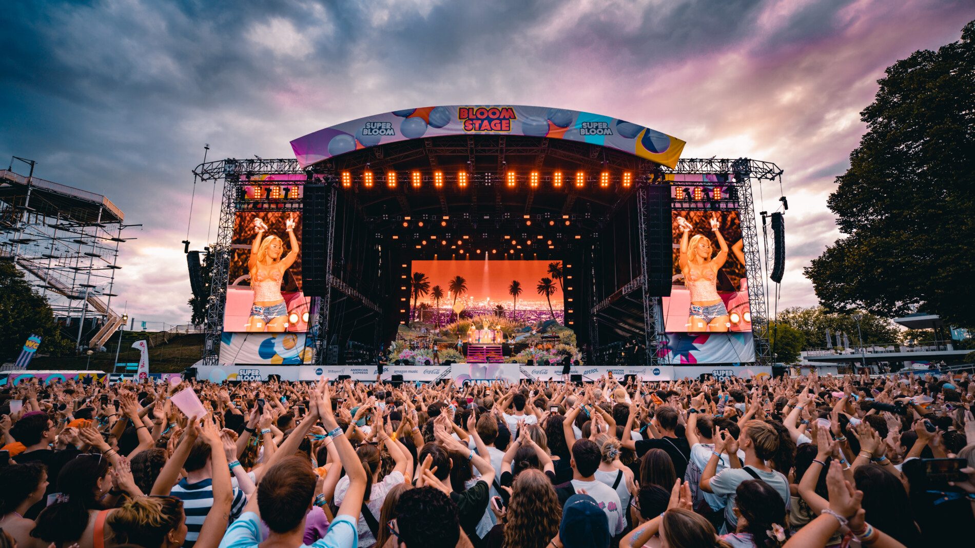 @LukeBPhotographyKassel_260830_Zara Larsson_1A404040