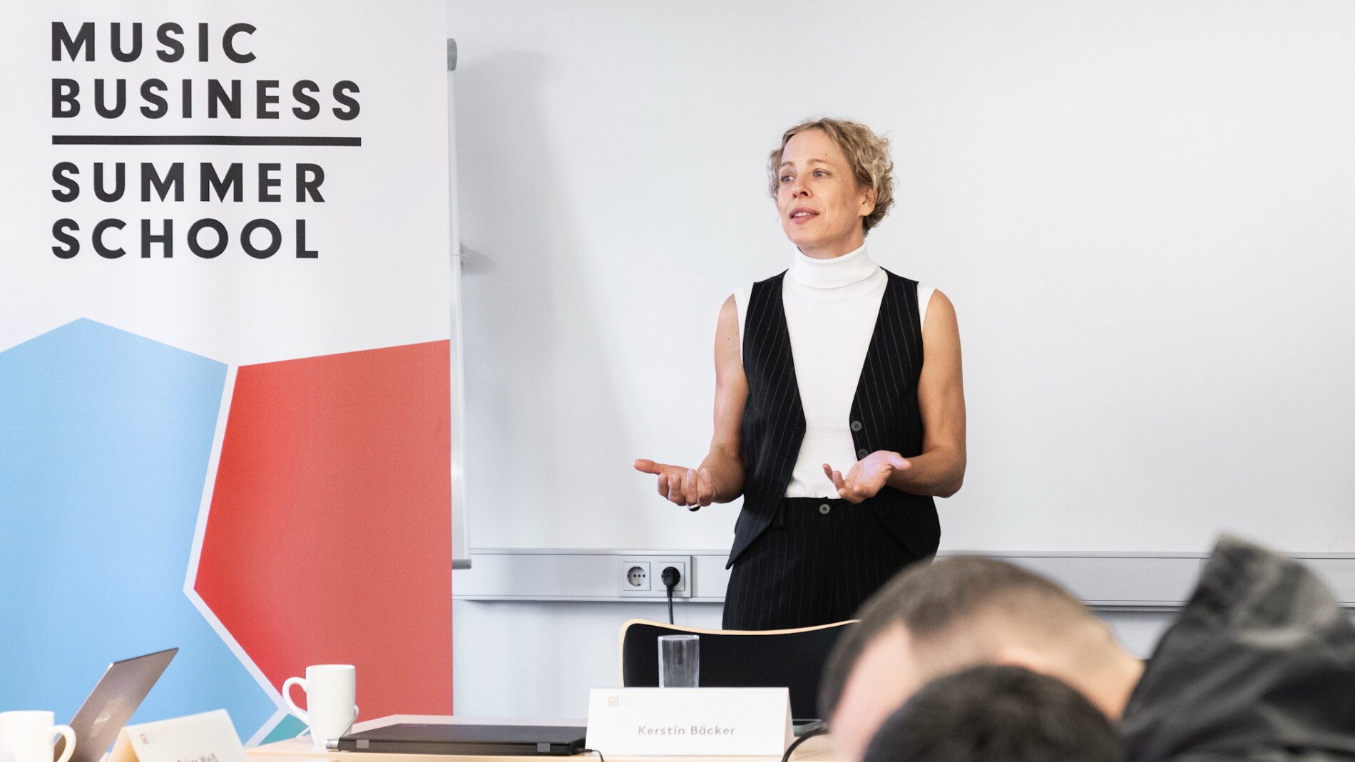 Beleuchtete im Rahmen der Music Business Summer School das KI-Thema aus rechtlicher Perspektive: Kerstin Bäcker, Fachanwältin für Urheber- und Medienrecht. Foto: Thomas Ertmer