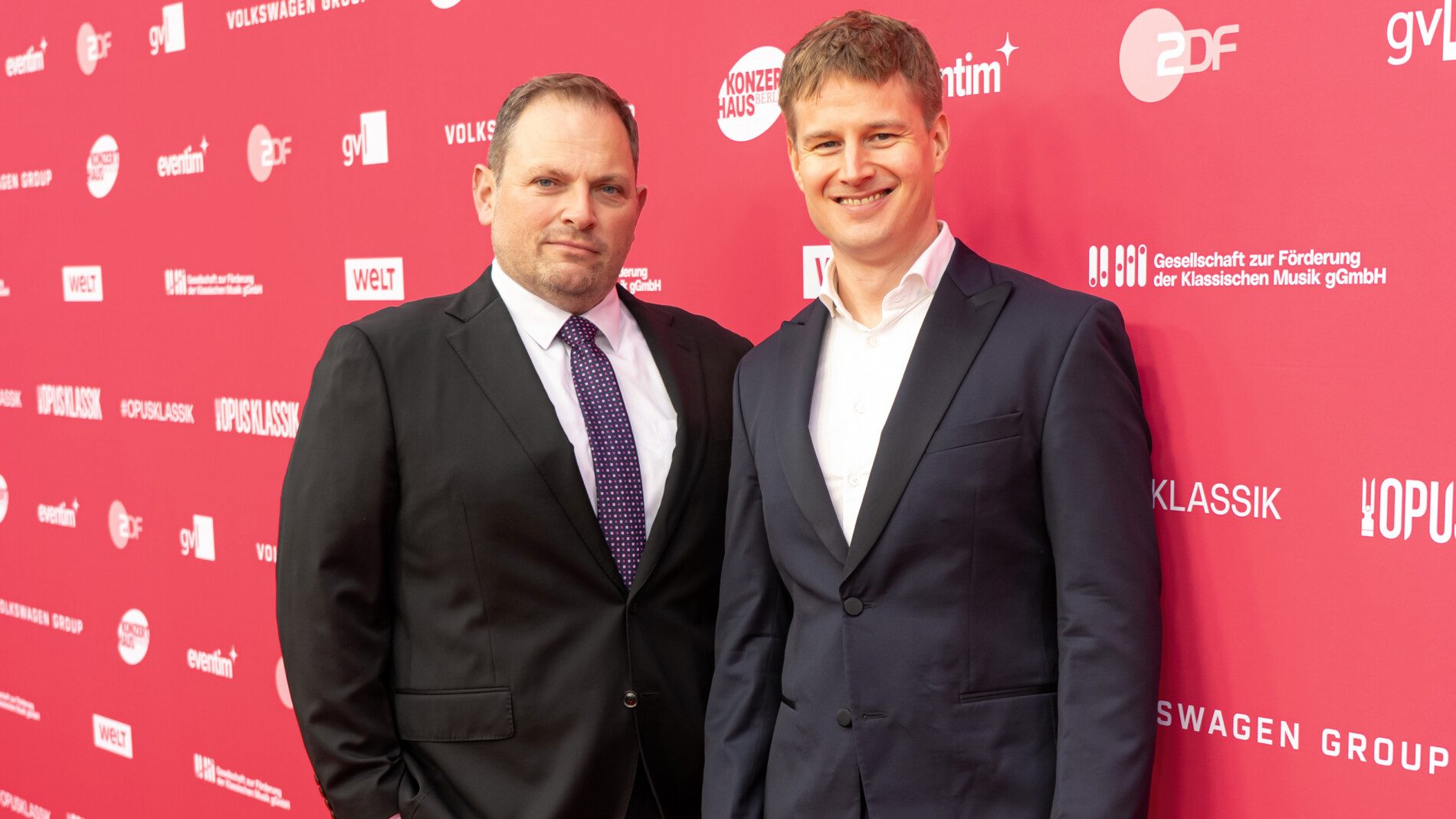 Kürzlich beim Opus Klassik: Alexander Buhr (Executive Vice President A&R and Business Development Sony Classical/Sony Masterworks, links), und Sven Schuhmann (Vice President Sony Classical). Foto: Markus Nass
