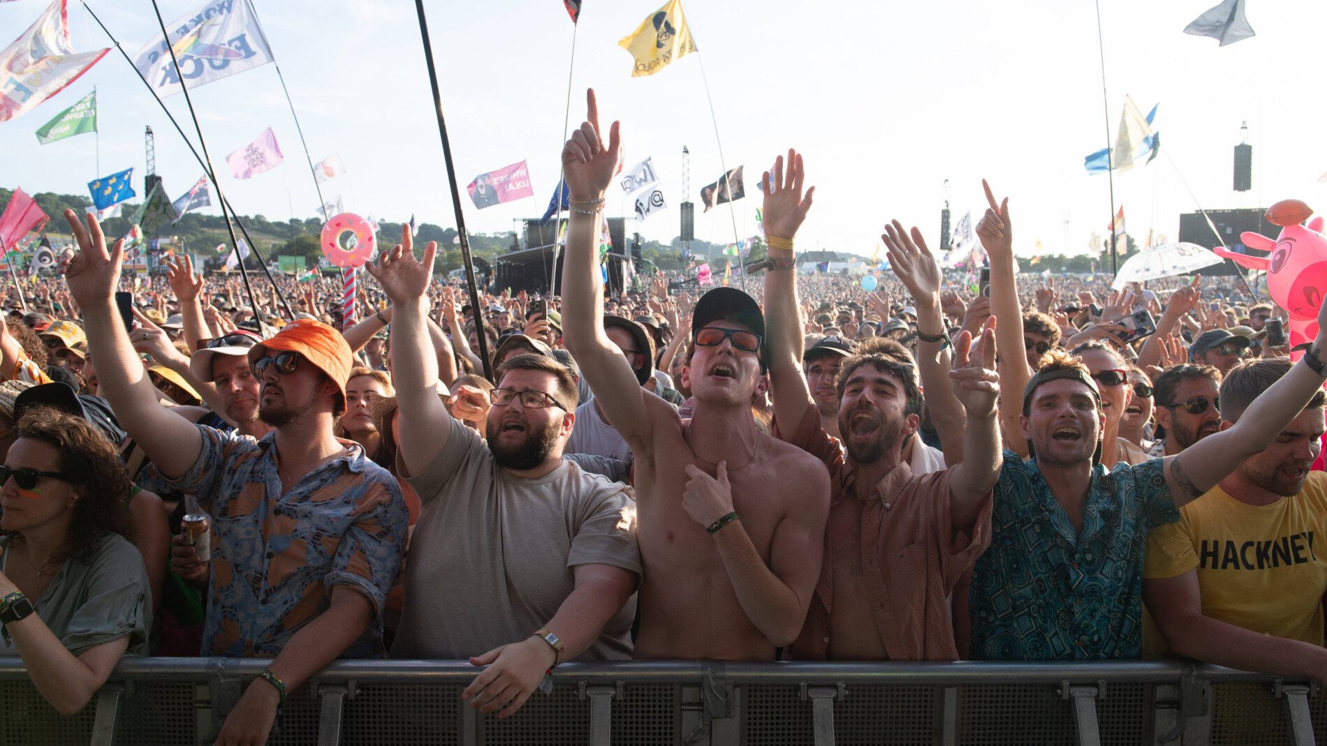 Wolf Alice Perform at Glastonbury Festival 2025 Sunday - Worthy Farm, Pilton, Glastonbury, UK